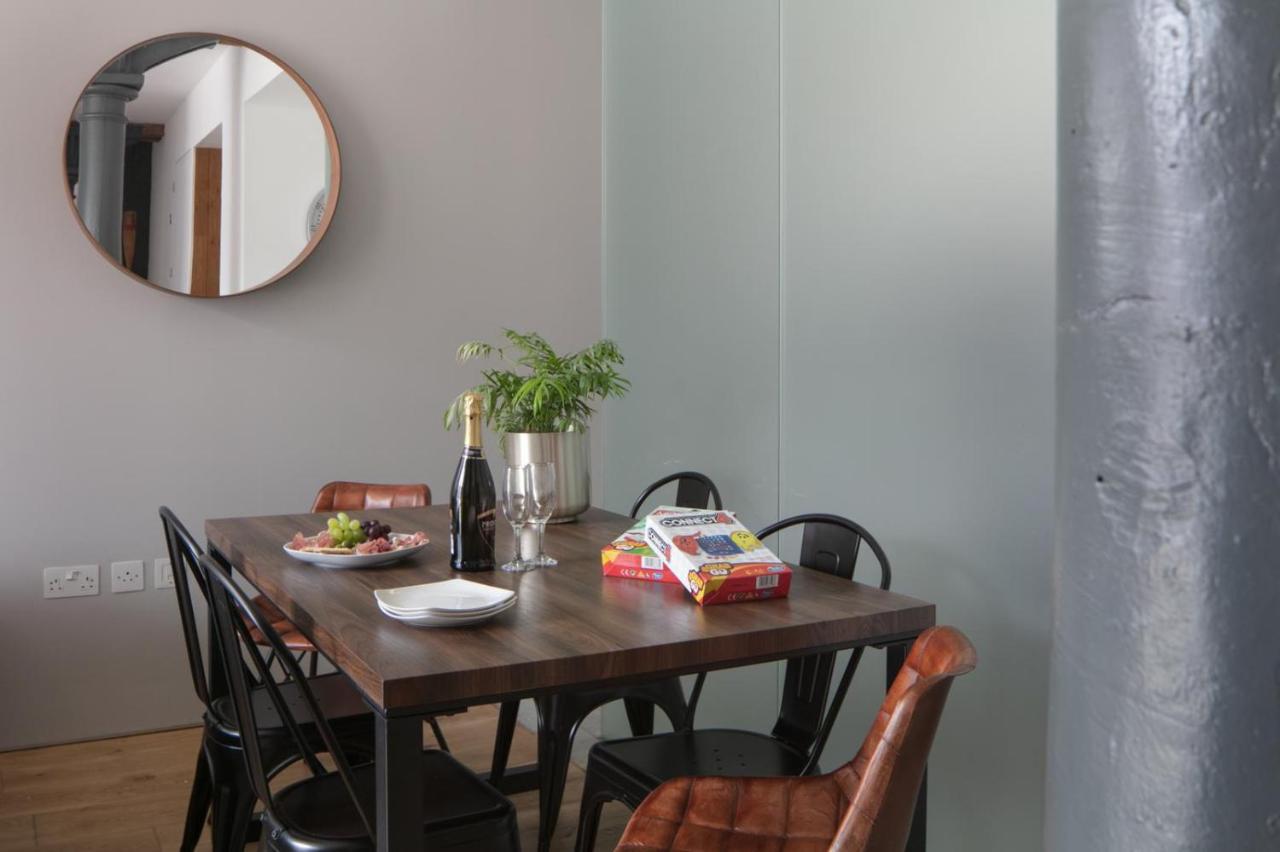 Two-Bedroom Apartment At Royal William Yard, Plymouth Exteriör bild