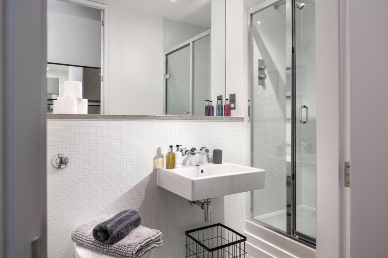 Two-Bedroom Apartment At Royal William Yard, Plymouth Exteriör bild